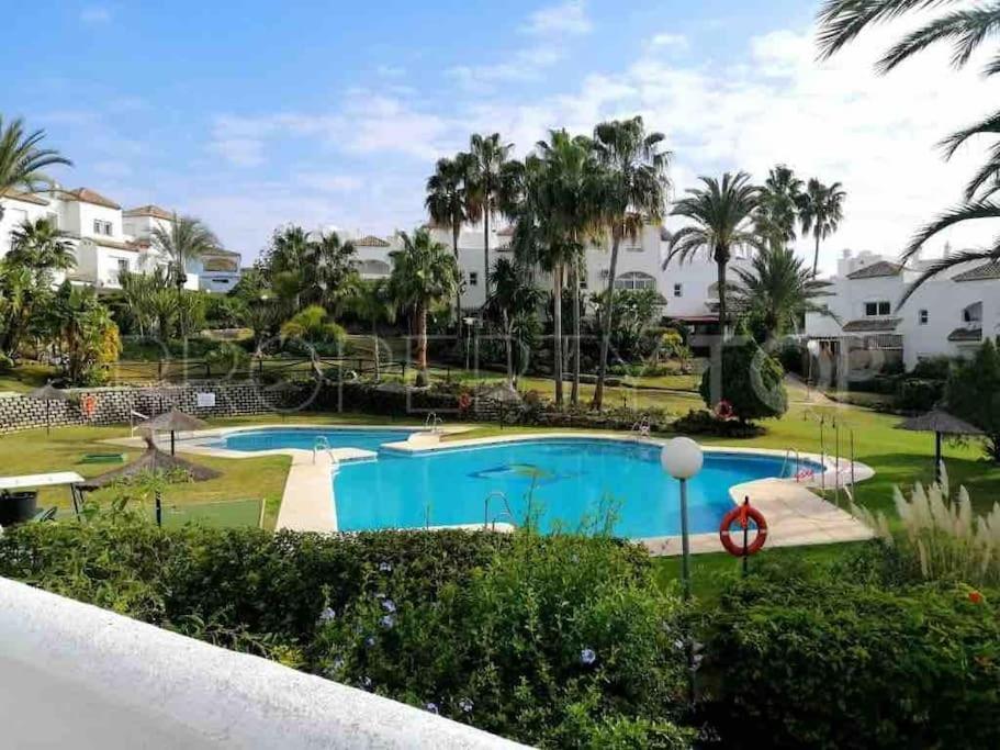 Front Mer - Sublime Appartement Moderne Et Confortable Estepona Bagian luar foto