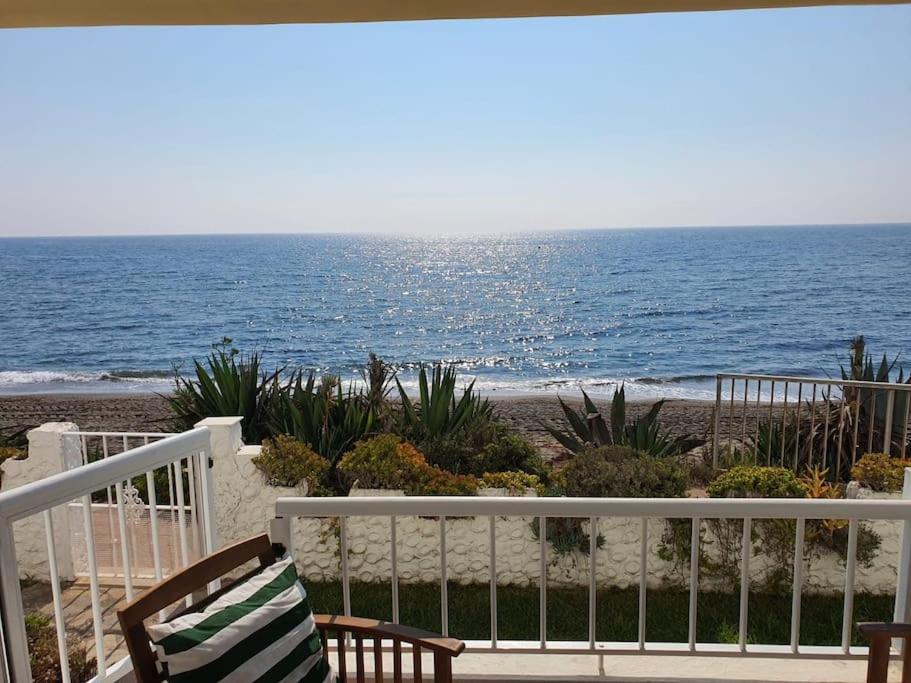 Front Mer - Sublime Appartement Moderne Et Confortable Estepona Bagian luar foto