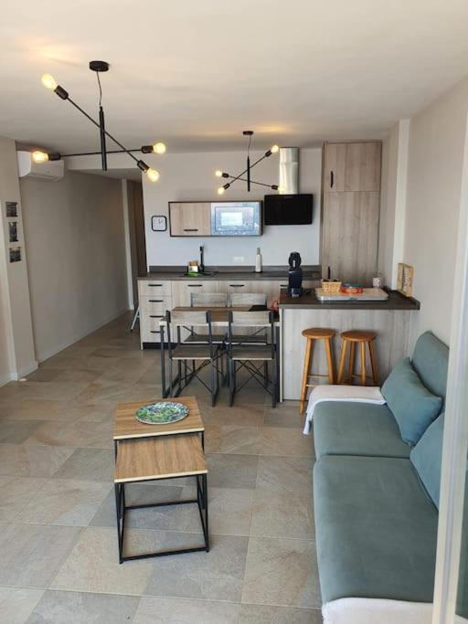Front Mer - Sublime Appartement Moderne Et Confortable Estepona Bagian luar foto